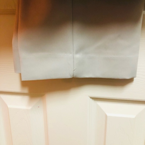 Roundtree and Yorke Khakis 42x34 NWT - Picture 3 of 4